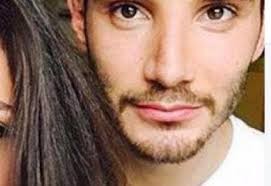 Non ci è dato infatti sapere se sia fidanzato o meno, ma sono molte le fan che scrivono di lui e a cui professano amore eterno. Stefano De Martino Si E Fidanzato Ecco Chi E La Ragazza Piu Giovane Di Lui Moda Donna Spettacolo Gossip E Bellezza Leichic It