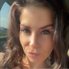 Found AirPods in Albertsons parking lot, looking for owner