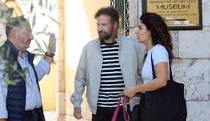 · δημοφιλεισ αναζητησεισ · τοπικη αναζητηση · χρησιμα σημερα · υπηρεσιεσ προβολησ · σχετικα με το vrisko.gr. O Kwsths Marabegias Milaei Prwth Fora Gia Ton Gamo Toy
