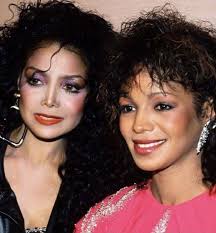 Much love and many blessings to my sisters La Toya and Rebbie!  💜🤍🎈🥳🙏🏾🌻🧁🙏🏾 #happybirthday #happybornday #latoyajackson  #rebbiejackson #thejacksons #thankyou