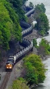 Looks Like A Caterpillar Train Train Pictures Train Rides