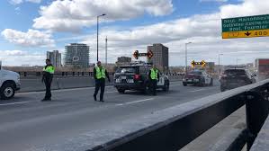 Cross the saint lawrence river from ivy lea in ontario's thousand islands is alexandria bay, new york. Ontario Setting Up Checkpoints At Ottawa Gatineau Border Ctv News