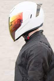 Icon Airflite Super Cool Mototcycle Helmet In Gloss White Red Shield In 2021 Cool Motorcycle Helmets Helmet Motorcycle Helmets