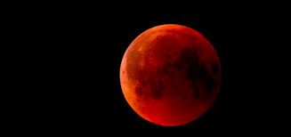 Este eclipse de luna roja sorprende este fenómeno porque simultáneamente a este planeta tierra es cuando esta mas cerca. Ump9mjtma9o0bm
