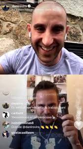 Alguien ha rescatado este momento. 🌹😍 Muchas risas y ternura.❤️😂,  “Sorpresa del malagueño Tomás García a su paisano y amigo Dani Rovira para  mostrarle su apoyo durante el proceso de quimioterapia.”