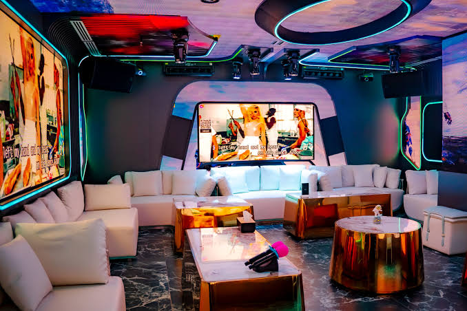 Karaoke Club Mix - Germany #1 Karaoke Space for Birthday & Event