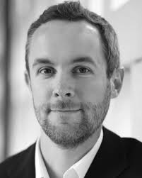 A 12-bit 300-MS/s SAR ADC With Inverter-Based Preamplifier and  Common-Mode-Regulation DAC in 14-nm CMOS FinFET