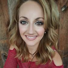 3D Beauty with Bobbi Renee