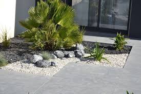 Entretien D Espace Vert Et Entretien De Parc Pres De Rennes Creation Espaces Verts Piscine Amenagement Paysager Jardins Deco Jardin