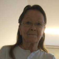 What type of kitchen cabinet is more practical, A or B?