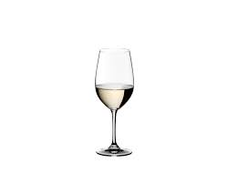 Calice da vino bianco della serie vinum di riedel, che ha rivoluzionato il mondo dei bicchieri per il il calice riesling grand cru è perfetto per degustare il chianti. Riedel Vinum Riesling Grand Cru Zinfandel Two Pack Riedel