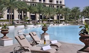 Palazzo versace luxury hotels feature waterfront settings, spectacular architecture, italian furnishings, extraordinary service and an ambience of pure glamour. Restaurants In Dubai Bars In Dubai Palazzo Versace Hotel