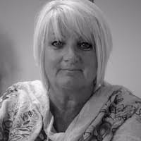 Deborah Macduff's Instagram, Twitter & Facebook