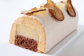 Buche Poire Caramel Et Biscuit Chocolat Recette De Noel Olivia Patisse Biscuit Chocolat Recette Dessert Noel Poire Au Chocolat