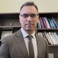 Dr. Hayley Arnold (@HaylArnold)