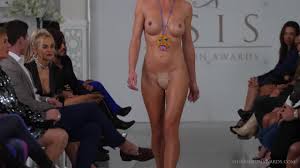 Erotic naked runway allure exposed for your pleasure