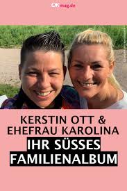 Wählt eure größe und lasst euch überraschen! Kerstin Ott Ehefrau Karolina Ihr Susses Familienalbum Kerstin Ott Kerstin Ehefrau