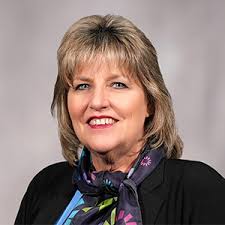 Lisa Raff's Instagram, Twitter & Facebook