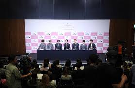 The full performances of all songs plus vcrs are filmed. Picture Media Bts World Tour Love Yourself Speak Yourself In Wembley Stadium London Press Conference 190602