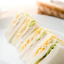 Recette De Petits Sandwichs Aux Oeufs Coup De Pouce Food Cold Meals Food And Drink