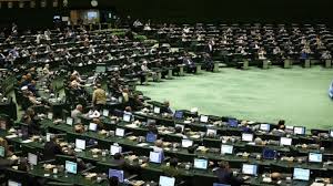 نمایندگان مجلس توقیف و تعقیب نفتکش‌ها توسط آمریکا در منطقه کارائیب را محکوم کردند