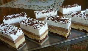 Kinder Bueno Schnitte Macht Suchtig Top Rezepte De Rezept Kuchen Und Torten Kuchen Susses Backen