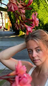 In my PLAY era 🤸🏼‍♀️ , I’ve always been obsessed with trying new things,  but this summer has been about self-exploration. What lights me up? What am  I afraid to try? How can I conquer fear-based ...