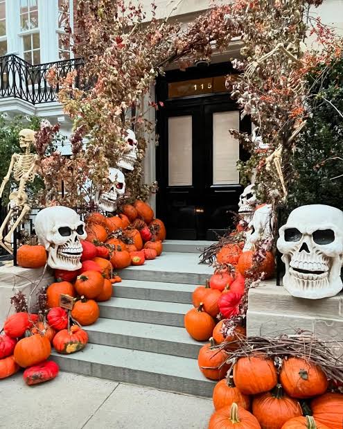 36 Spine-Chilling Halloween Entry Gate Decor Ideas That Guests Will Never  Recover From