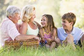 5 juegos de nuestros abuelos con los que disfrutarán : Juegos Actuales Que Los Abuelos Nunca Jugaron Juegos Y Juguetes De La Abuela Los Juegos De Mis Abuelos Terapiesdebenestar Wall