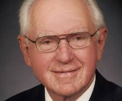 Margie Bragg's Instagram, Twitter & Facebook