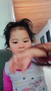 Mira mi pelo corto y divertido