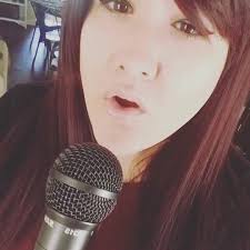 My Country Crush ! Don't let that small town beautiful smile fool ya… Yeah  Lainey Wilson is a sweetheart, but performs with a heart of fire!  Performing together tonight for a great