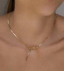 Goldene Schleifenkette