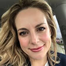 Amanda Ballenger's Instagram, Twitter & Facebook