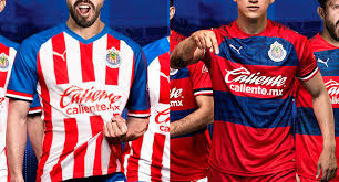 Mientras que el jersey de visitante es blanco en su totalidad, con un par de difuminados en la parte central. Jerseys Puma De Chivas 2019 20 Todo Sobre Camisetas