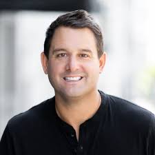 Adam Chetkowski's Instagram, Twitter & Facebook