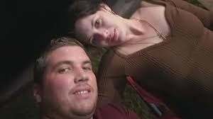 Otra cubana con I-220A fue a su cita con ICE y terminó detenida