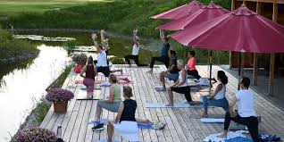 Check spelling or type a new query. Yoga Im Golfclub Eichenried Hat Ein Perfektes Sonnendeck