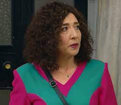 Seksenler dizisinin temiz kalpli kızı nazlı kimdir? Yasemin Conka Seksenler Den Neden Ayrildi Nazli Neden Gitti Dizi Seti