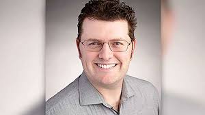 North Carolina father of 6 dies after being struck by a wave at the beach