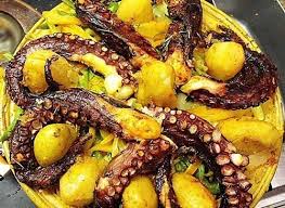 More about tunisian food the tunisian cuisine is a mix of the mediterranean cuisine and the berber cuisine. Hospitable Tunisia And Its Tantalizing Cuisine