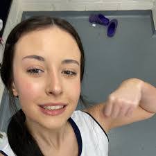 Heather Longnecker's Instagram, Twitter & Facebook