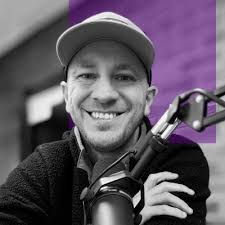 I started a new company. 🎉 Introducing Prologue. 🔮 WHAT IS IT? Prologue  is a story-driven growth platform for businesses. And by that, I mean  Prologue offers content, tools and narrative… |