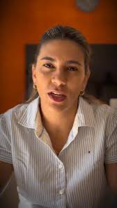 Com autorização dos pais Viviana e Gentil, juntos resolvemos contar a  milagrosa história de Bernardo. Há momentos em que a vida nos coloca diante  de desafios que parecem impossíveis. É nesses ...