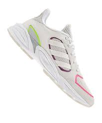 Sowohl optisch als auch technisch nimmt man den coolen adidas schuhen für damen dieses statement auch voll und ganz ab. Adidas 90s Valasion Sneaker Damen Grau Lifestyle Freizeitschuh