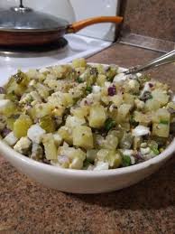 салат с курицей и грибами и огурцами и яйцами Salat Kartofelnyj S Solenymi Ogurcami I Yajcami Recept Eda Idei Dlya Blyud Nacionalnaya Eda