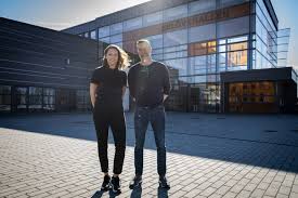 En man skadades svårt då han attackerats på en högstadieskola i eslöv. Eslov Varvar U Landslagsspelare Fran Lugi Skanesport