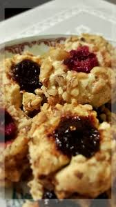 Sunt un desert absolut natural, fara aditivi, arome sau amelioratori, o gustare perfecta la cafea sau la ceai, in. Fursecuri Fine Cu Nuci Fragede Èi Delicioase Laura LaurenÈiu