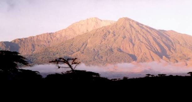 Monte Meru (Tanzania) - Wikipedia, la enciclopedia libre