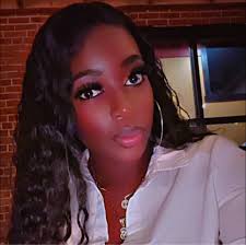 🎉‼️ Auburn University will be hosting their 2025 Homecoming Parade in  downtown Auburn this Friday. Here's what you need to know: 🕛 3 p.m.:  Public Safety will begin blocking off parking spaces